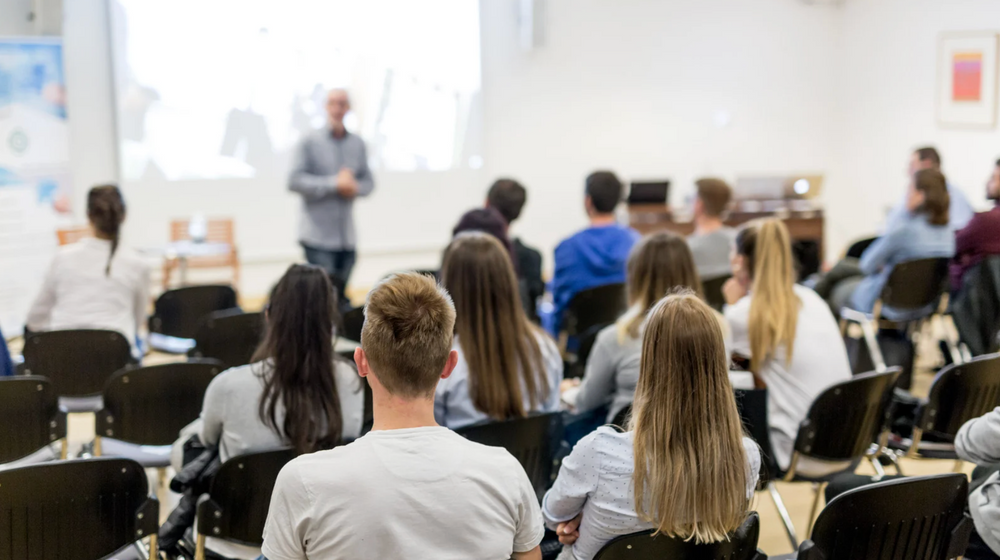 University of Alabama adopts five-year reviews for tenured professors